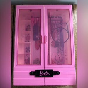 Barbie Fashionistas Ultimate Closet